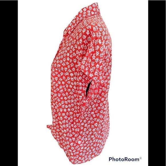 Old Navy linen/ cotton blend red floral tie front top, size M. - Picture 3 of 6